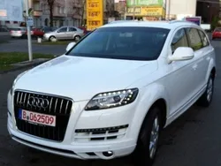 Weiß metallic Gebraucht 2009 Audi Q7 SUV | 42.900 €