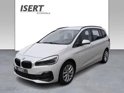 Weiß Gebraucht 2022 BMW 220 Gran Tourer Advantage Van / Kleinbus | 25.190 € (Fairer Preis)