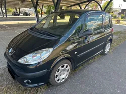 Schwarz Gebraucht 2006 Peugeot 1007 Premium Kleinwagen | 2.300 € (Fairer Preis)