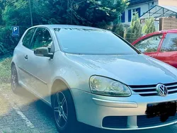 Silber Gebraucht 2004 VW Golf V Kleinwagen | 3.900 € (Fairer Preis)