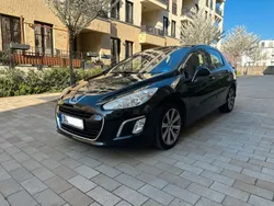 Schwarz Gebraucht 2012 Peugeot 308 Allure Limousine | 5.700 € (Etwas zu teuer)
