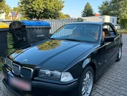 Schwarz Gebraucht 1994 BMW 318 Cabriolet M Sport Cabrio | 5.000 €
