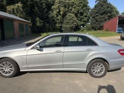 Grau Gebraucht 2010 Mercedes E250 Limousine | 10.500 € (Superpreis)
