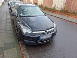 Schwarz Gebraucht 2006 Opel Astra OPC Kombi | 1.200 € (Guter Preis)