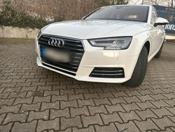 Weiß Gebraucht 2017 Audi A4 Limousine | 13.500 € (Teuer)