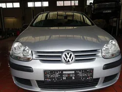 Silber Gebraucht 2007 VW Golf V Trendline Limousine | 3.990 € (Etwas zu teuer)
