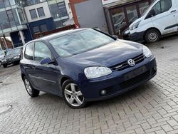 Blau Gebraucht 2005 VW Golf V United Limousine | 1.599 € (Guter Preis)