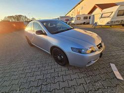 Grau Gebraucht 2003 Honda Accord Comfort Limousine | 4.500 € (Fairer Preis)