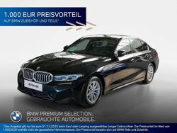 Saphirschwarz metallic Gebraucht 2024 BMW 320 Comfort Edition Limousine | 39.445 € (Fairer Preis)