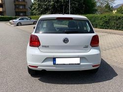 Weiß Gebraucht 2017 VW Polo Comfortline Kleinwagen | 10.500 € (Etwas zu teuer)