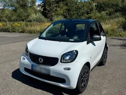 Weiß Gebraucht 2018 Smart ForTwo Coupé Kleinwagen | 13.500 € (Etwas zu teuer)