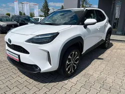 Schneeweiß Gebraucht 2024 Toyota Yaris Cross SUV | 25.488 € (Fairer Preis)