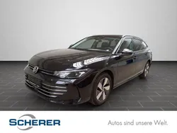 Grenadillschwarz metallic (metallic) Gebraucht 2025 VW Passat Business Kombi | 35.950 € (Superpreis)