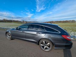 Grau Gebraucht 2014 Mercedes CLS350 Shooting Brake Kombi | 19.900 € (Fairer Preis)