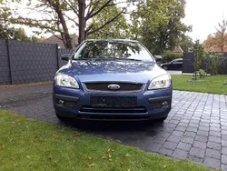 Blau Gebraucht 2006 Ford Focus Kombi | 1.950 € (Superpreis)