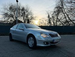 Silber Gebraucht 2004 Mercedes C220 Coupé | 2.900 € (Fairer Preis)