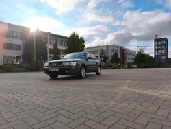 Grün Gebraucht 1991 Audi 100 Limousine | 4.900 €