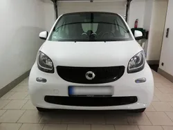 Weiß Gebraucht 2015 Smart ForTwo Coupé Prime Coupé | 8.500 € (Teuer)