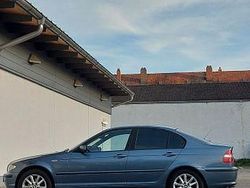 Blau Gebraucht 2003 BMW 318 Lifestyle Limousine | 3.400 € (Fairer Preis)