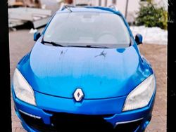 Blau Gebraucht 2011 Renault Mégane III Kombi | 3.300 € (Fairer Preis)