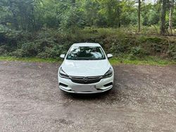 Weiß Gebraucht 2019 Opel Astra Business Kombi | 6.000 € (Superpreis)