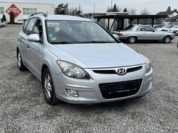 Silber Gebraucht 2010 Hyundai i30 Kombi | 1.999 € (Guter Preis)