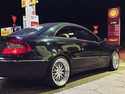 Schwarz Gebraucht 2006 Mercedes CLK320 Avantgarde Coupé | 7.999 € (Fairer Preis)