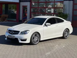 Mercedes C63 AMG