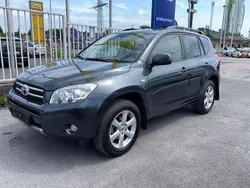 Grau Gebraucht 2009 Toyota RAV4 SUV | 12.490 € (Fairer Preis)