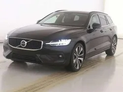 Onyx black / metallic Gebraucht 2024 Volvo V60 Core Kombi | 38.000 € (Fairer Preis)