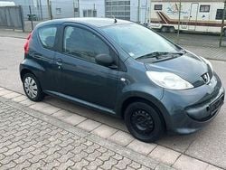 Grau Gebraucht 2006 Peugeot 107 Filou Kleinwagen | 1.850 € (Fairer Preis)