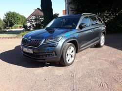 Grau metallic Gebraucht 2017 Skoda Kodiaq Style SUV | 37.790 €