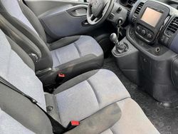 Schwarz Gebraucht 2016 Opel Vivaro Van | 5.500 € (Guter Preis)