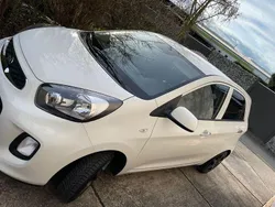 Weiß Gebraucht 2016 Kia Picanto DREAM-TEAM Edition Kleinwagen | 6.800 € (Fairer Preis)