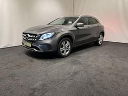 Grau Gebraucht 2017 Mercedes GLA220 SUV | 18.900 € (Fairer Preis)