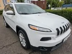 Weiß Gebraucht 2016 Jeep Cherokee SUV | 15.999 € (Fairer Preis)
