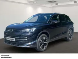 Deep black perleffekt Gebraucht 2024 VW Tiguan Elegance SUV | 46.950 € (Superpreis)