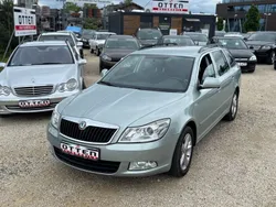Grün Gebraucht 2011 Skoda Octavia Family Kombi | 3.990 € (Guter Preis)