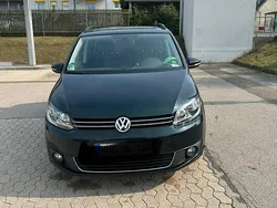 Grün Gebraucht 2012 VW Touran Van / Kleinbus | 6.990 € (Fairer Preis)