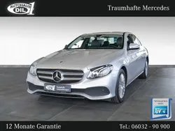 Silber (iridiumsilber metalliclack) Gebraucht 2017 Mercedes E200 Avantgarde Limousine | 24.850 € (Etwas zu teuer)