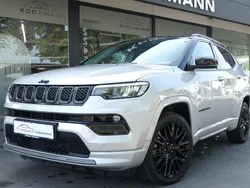 Silber Gebraucht 2022 Jeep Compass SUV | 21.770 € (Guter Preis)