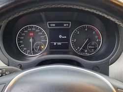 Weiß Gebraucht 2011 Mercedes B180 Van / Kleinbus | 7.000 €