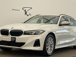 Alpinweiss Gebraucht 2024 BMW 318 Shadowline Kombi | 32.499 € (Guter Preis)