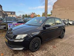 Schwarz Gebraucht 2016 Skoda Fabia Ambition Limousine | 6.990 € (Fairer Preis)