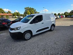 Weiß Gebraucht 2022 Peugeot Partner Premium Van / Kleinbus | 12.800 € (Fairer Preis)