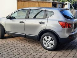 Grau Gebraucht 2009 Nissan Qashqai SUV | 4.390 € (Fairer Preis)