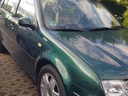 Grün Gebraucht 2001 VW Bora Limousine | 3.250 € (Fairer Preis)