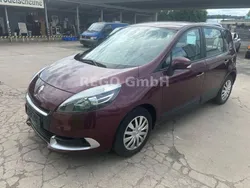 Rot Gebraucht 2012 Renault Scénic III Expression Van / Kleinbus | 3.300 € (Superpreis)