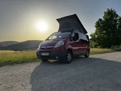Rot Gebraucht 2013 Opel Vivaro Van | 22.999 €