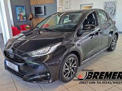 Mysticschwarz Gebraucht 2020 Toyota Yaris Hybrid Club Limousine | 18.450 € (Fairer Preis)